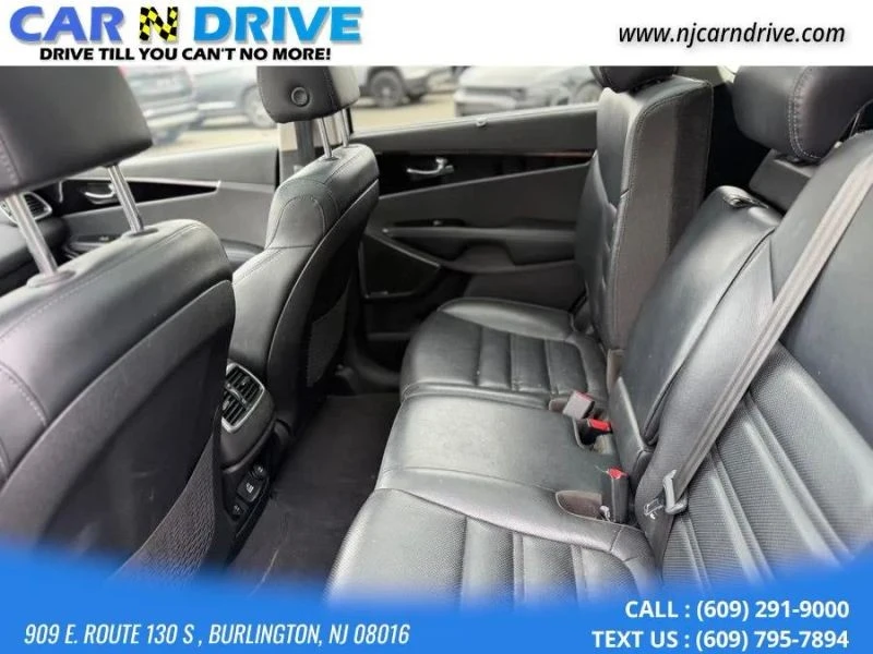 2019 Kia Sorento - Image 11 of 12