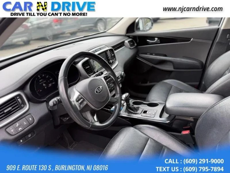2019 Kia Sorento - Image 7 of 12