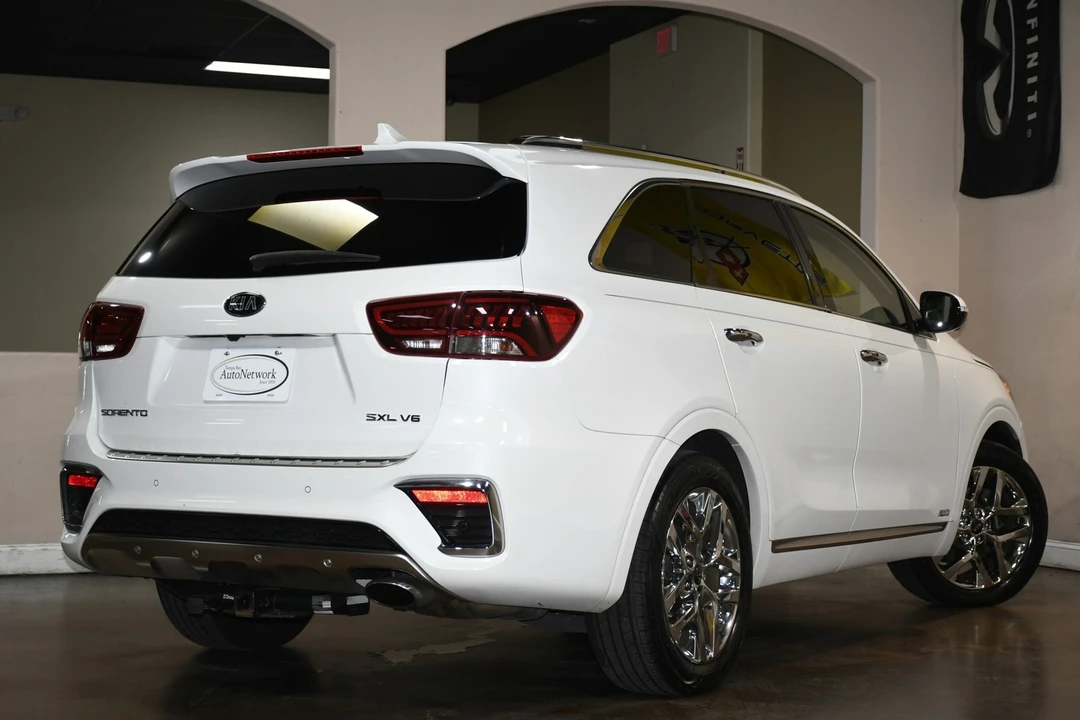 2019 Kia Sorento - Image 5 of 12