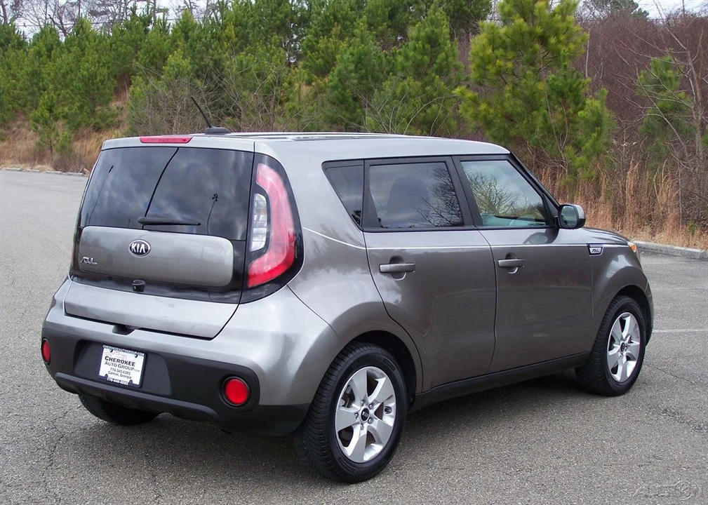 2019 Kia Soul - Image 4 of 12