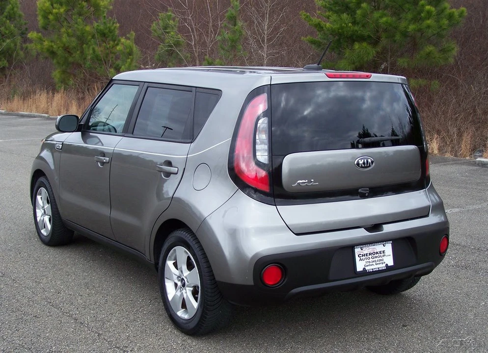 2019 Kia Soul - Image 2 of 12