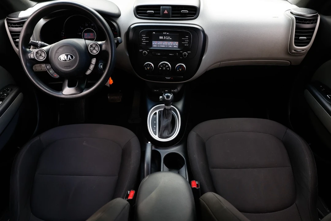 2019 Kia Soul - Image 2 of 12