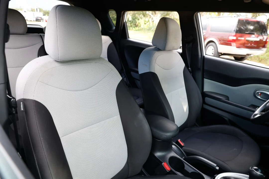2019 Kia Soul - Image 18 of 21