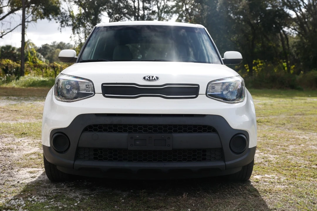 2019 Kia Soul - Image 17 of 21