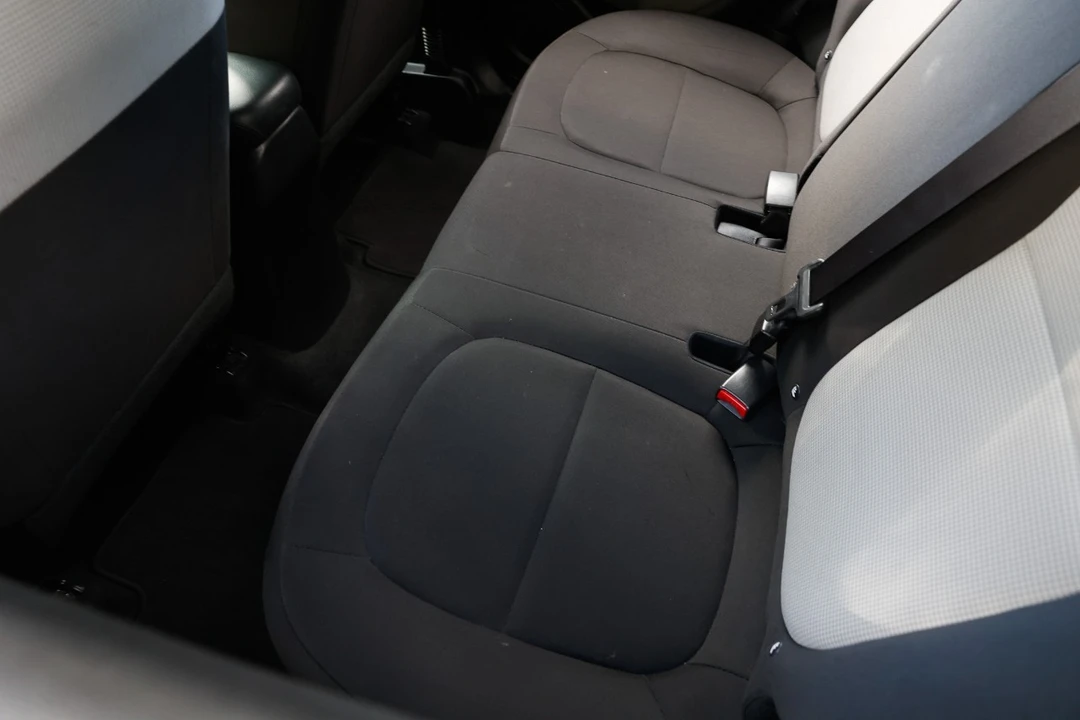 2019 Kia Soul - Image 10 of 12
