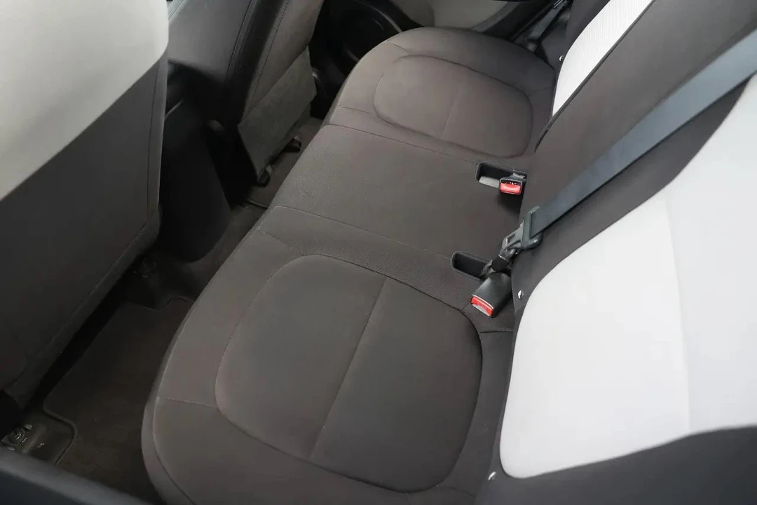 2019 Kia Soul - Image 10 of 12