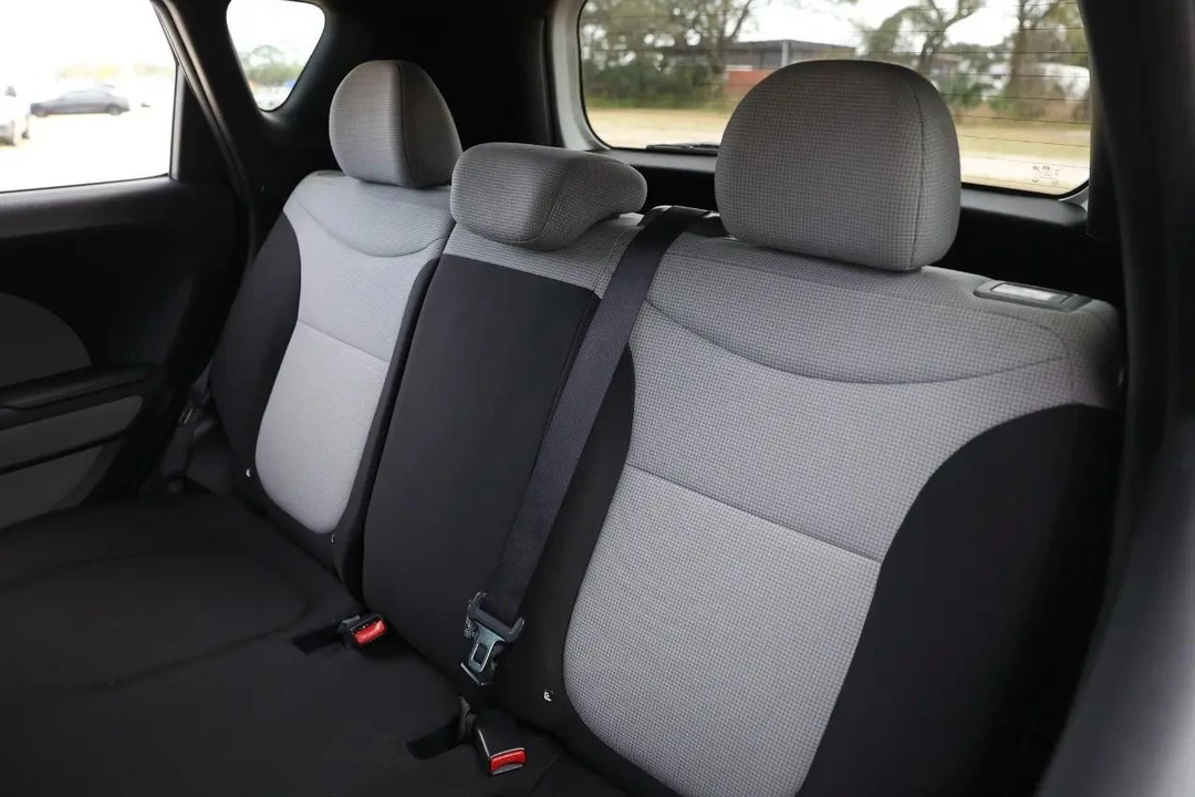 2019 Kia Soul - Image 8 of 12