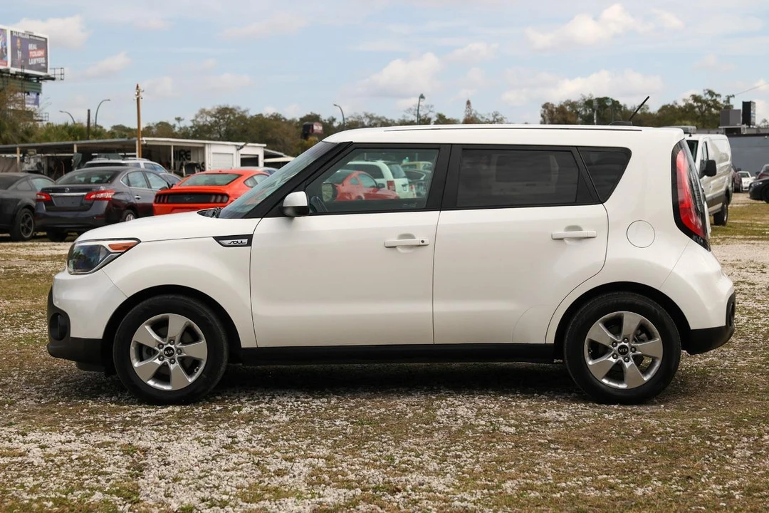 2019 Kia Soul - Image 3 of 12