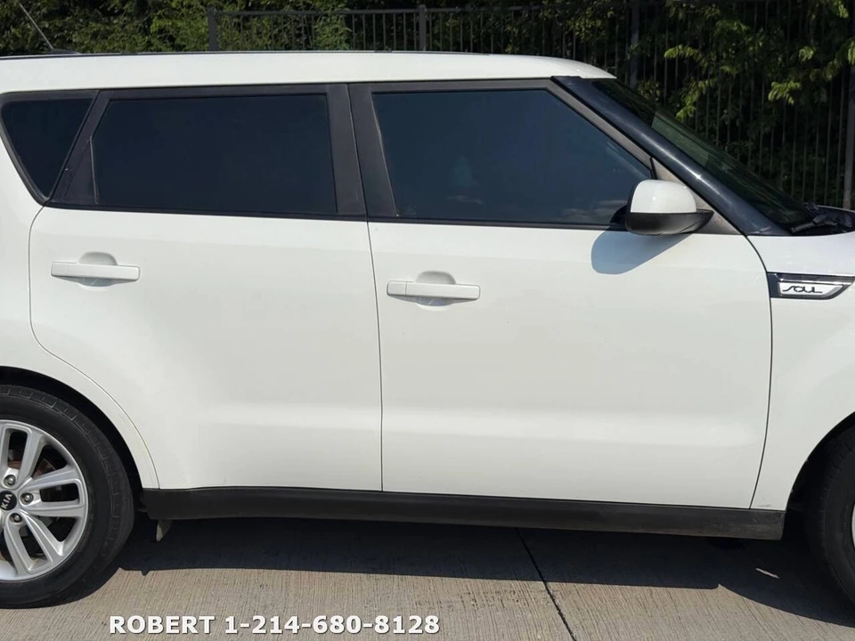 2019 Kia Soul - Image 15 of 21