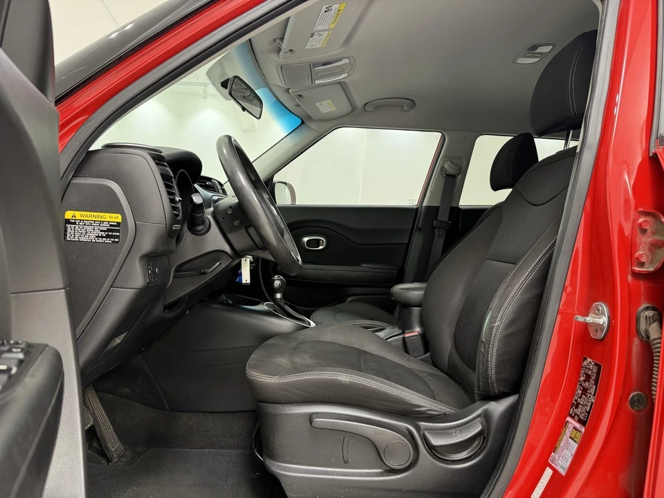 2019 Kia Soul - Image 15 of 21