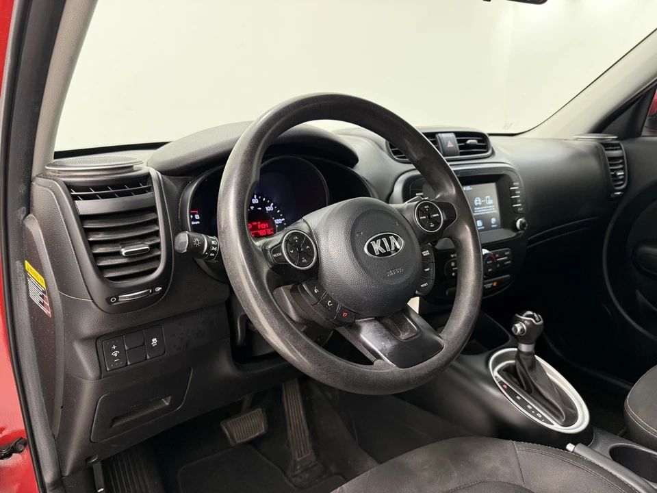 2019 Kia Soul - Image 13 of 21