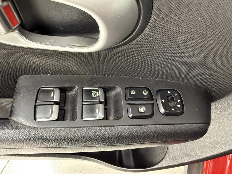 2019 Kia Soul - Image 12 of 21