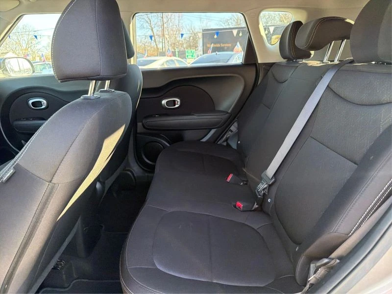 2019 Kia Soul - Image 10 of 12
