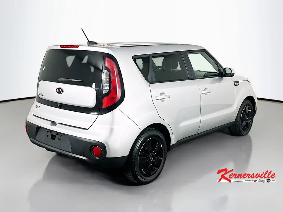 2019 Kia Soul - Image 7 of 21