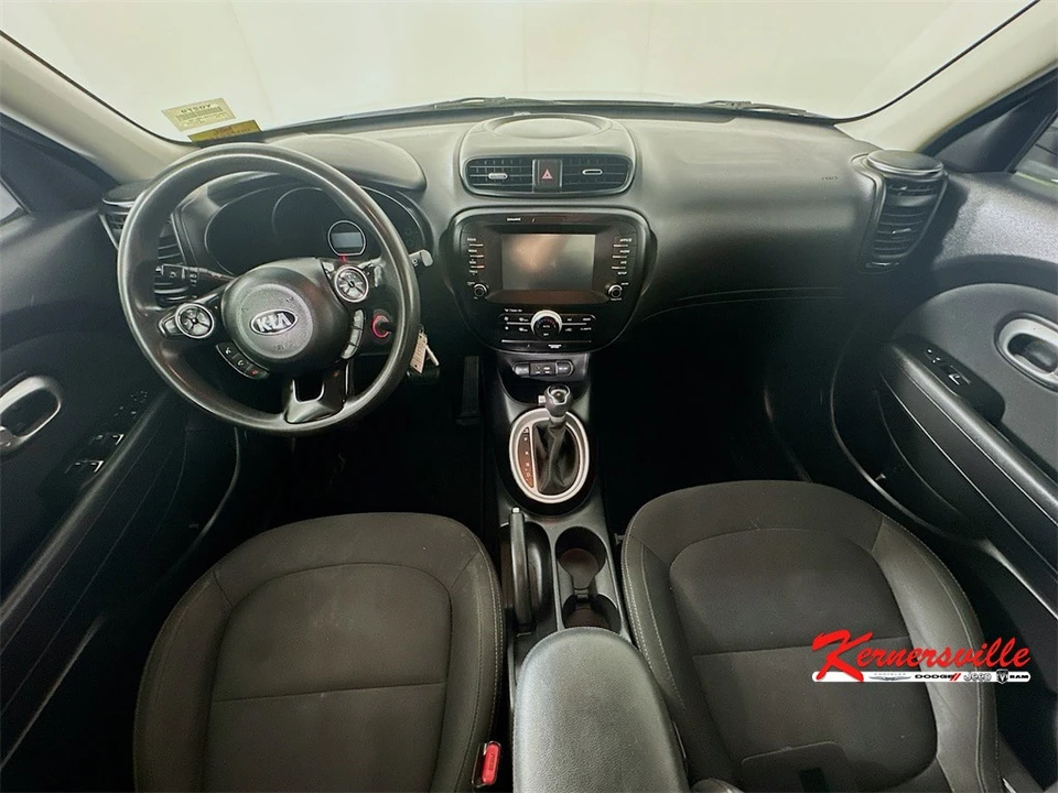 2019 Kia Soul - Image 10 of 21