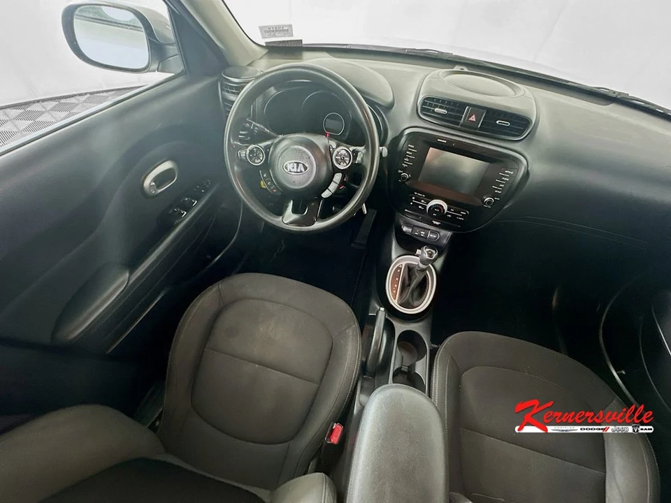 2019 Kia Soul - Image 9 of 21