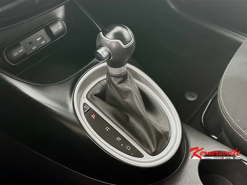 2019 Kia Soul - Image 16 of 21