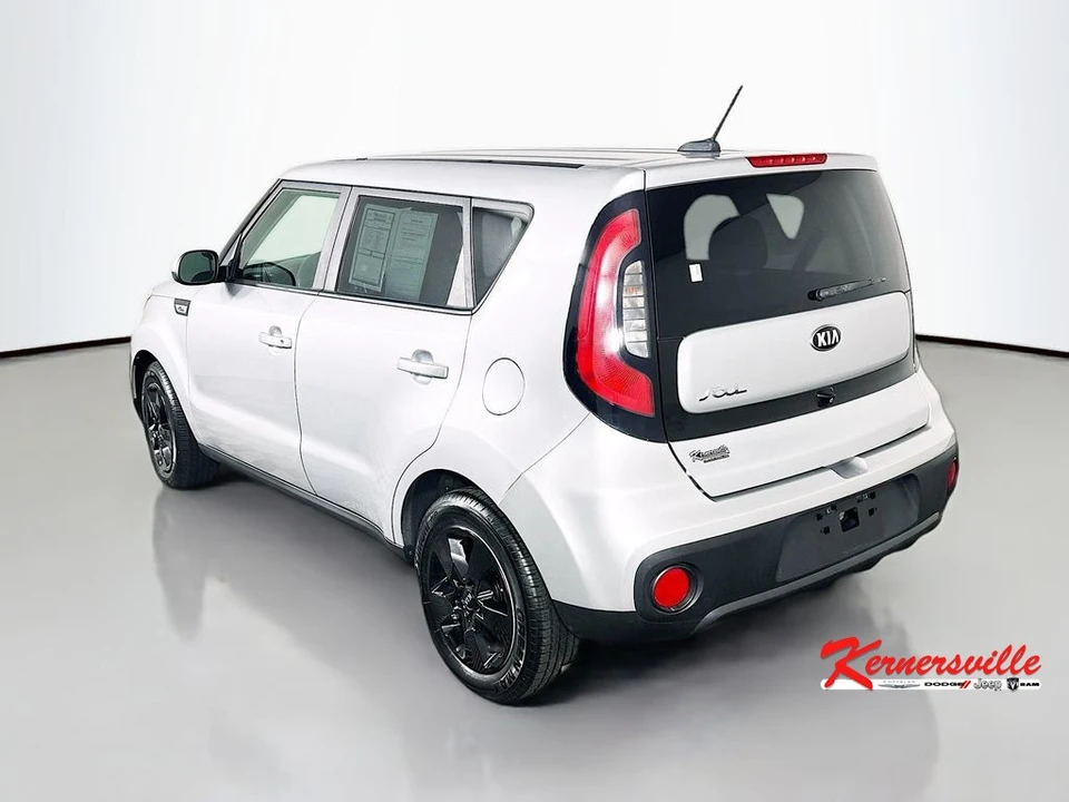 2019 Kia Soul - Image 5 of 21