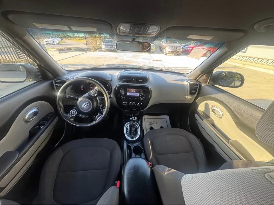 2019 Kia Soul - Image 6 of 11