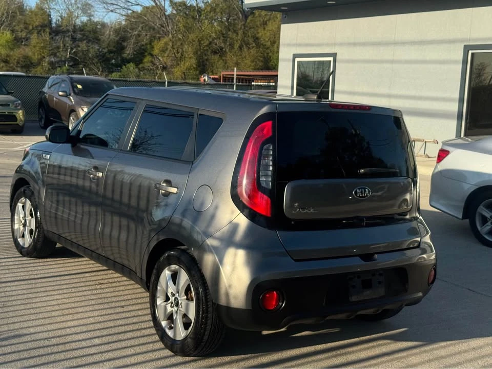 2019 Kia Soul - Image 4 of 11