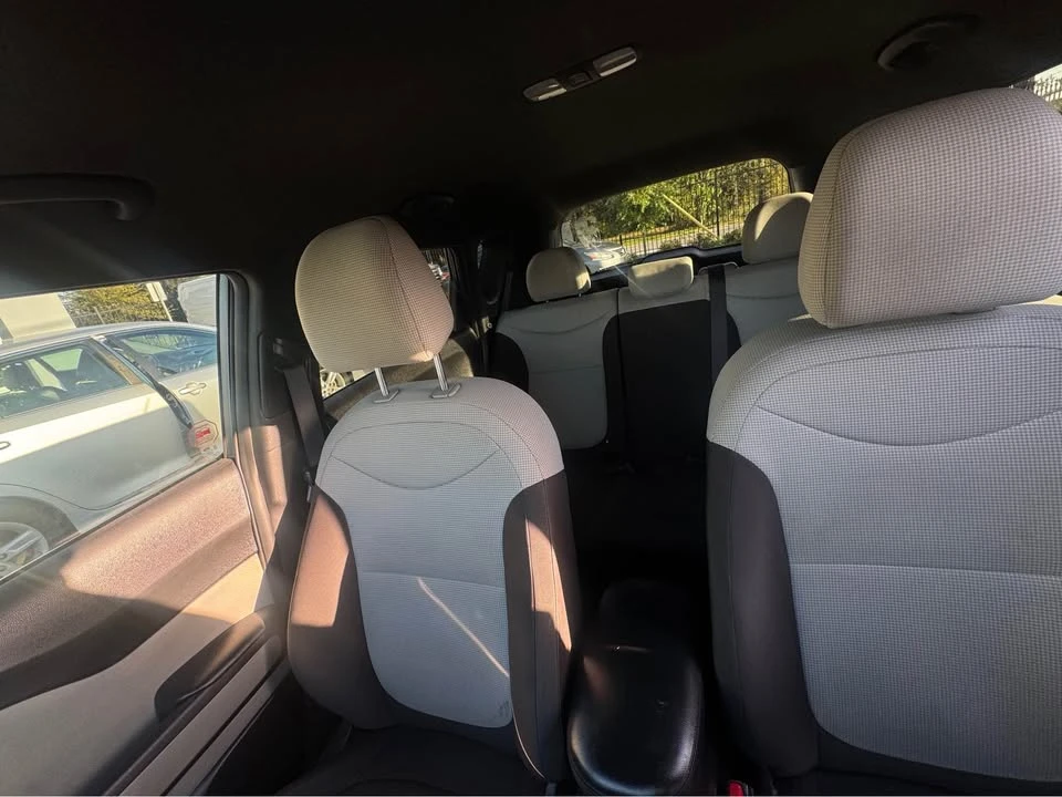 2019 Kia Soul - Image 8 of 11