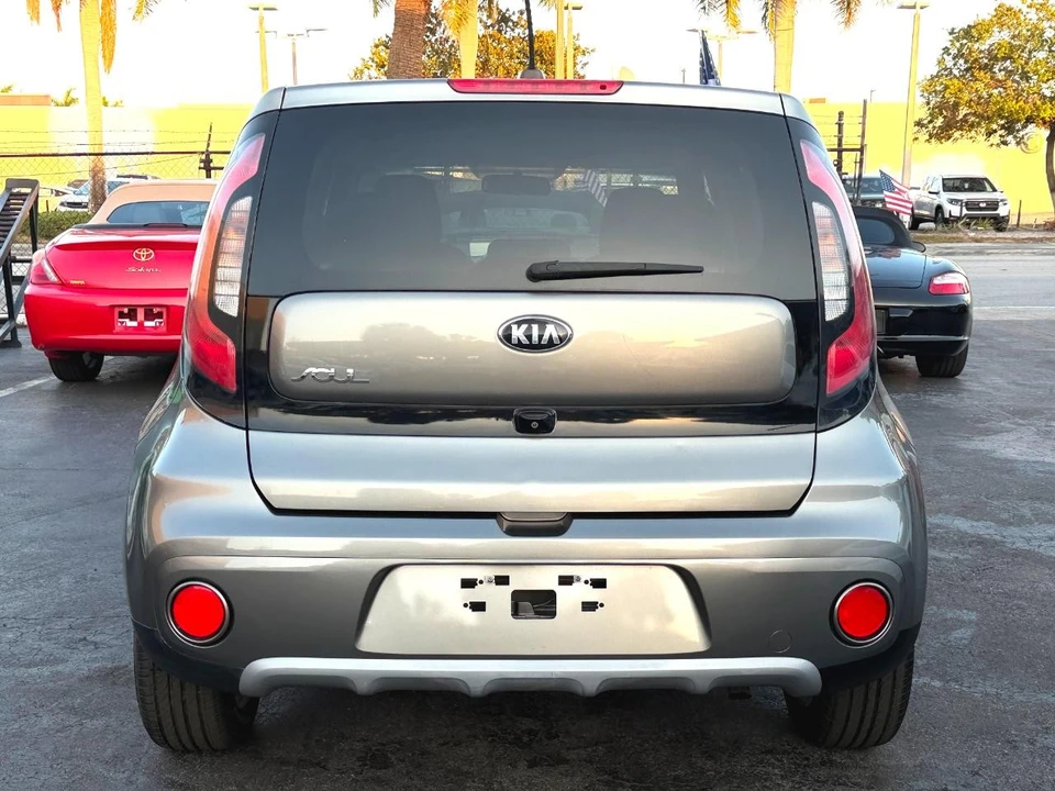 2019 Kia Soul - Image 16 of 21