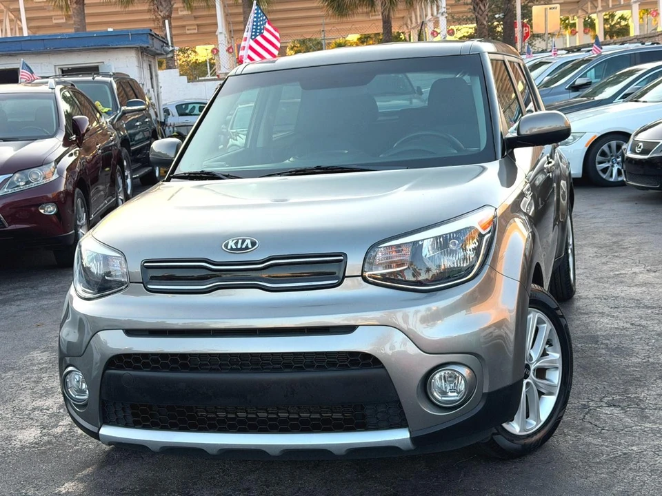 2019 Kia Soul - Image 5 of 21