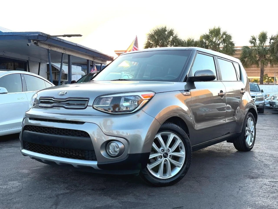 2019 Kia Soul - Image 4 of 21