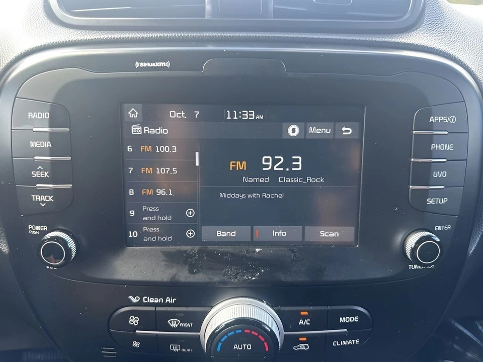 2019 Kia Soul - Image 16 of 21