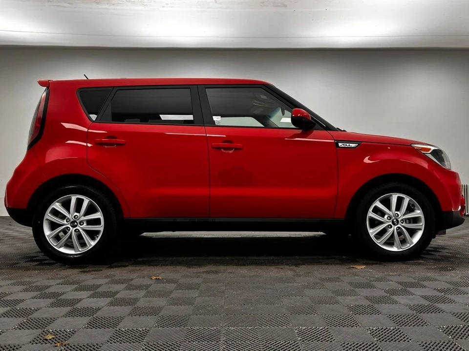 2019 Kia Soul - Image 4 of 12
