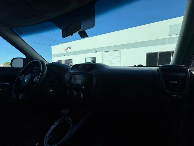 2019 Kia Soul - Image 18 of 21