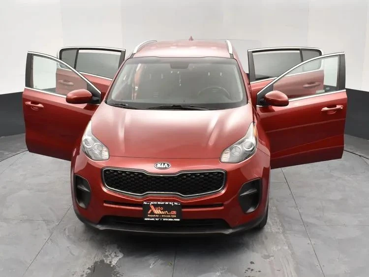2019 Kia Sportage - Image 10 of 12
