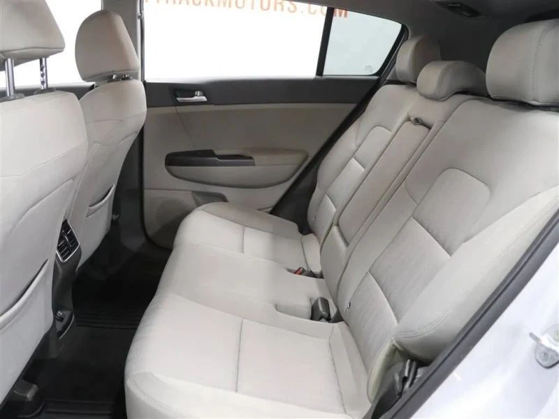 2019 Kia Sportage - Image 11 of 12