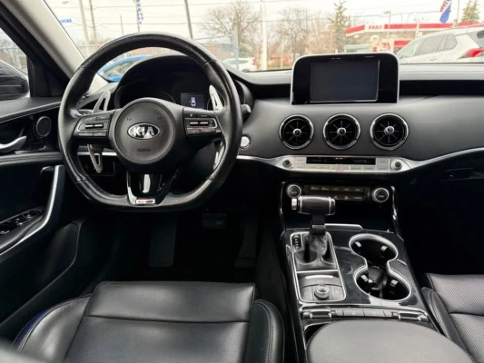 2019 Kia Stinger - Image 9 of 14