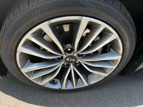 2019 Kia Stinger - Image 15 of 20