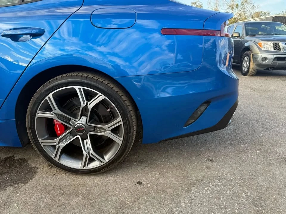 2019 Kia Stinger - Image 7 of 15