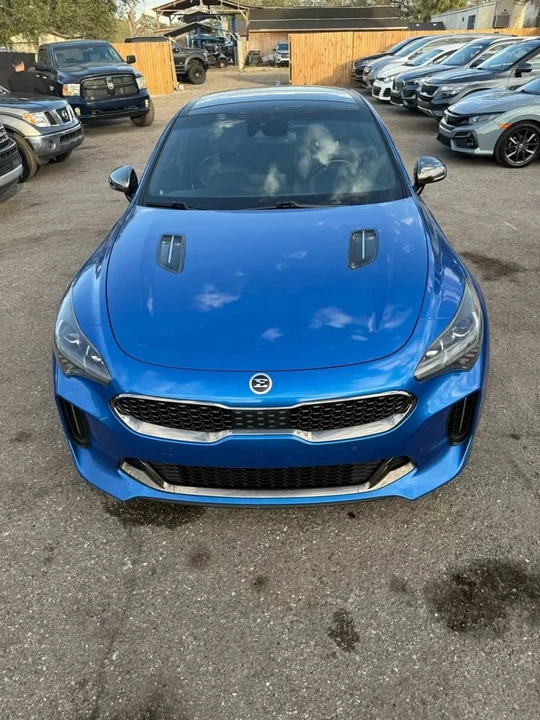 2019 Kia Stinger - Image 2 of 15