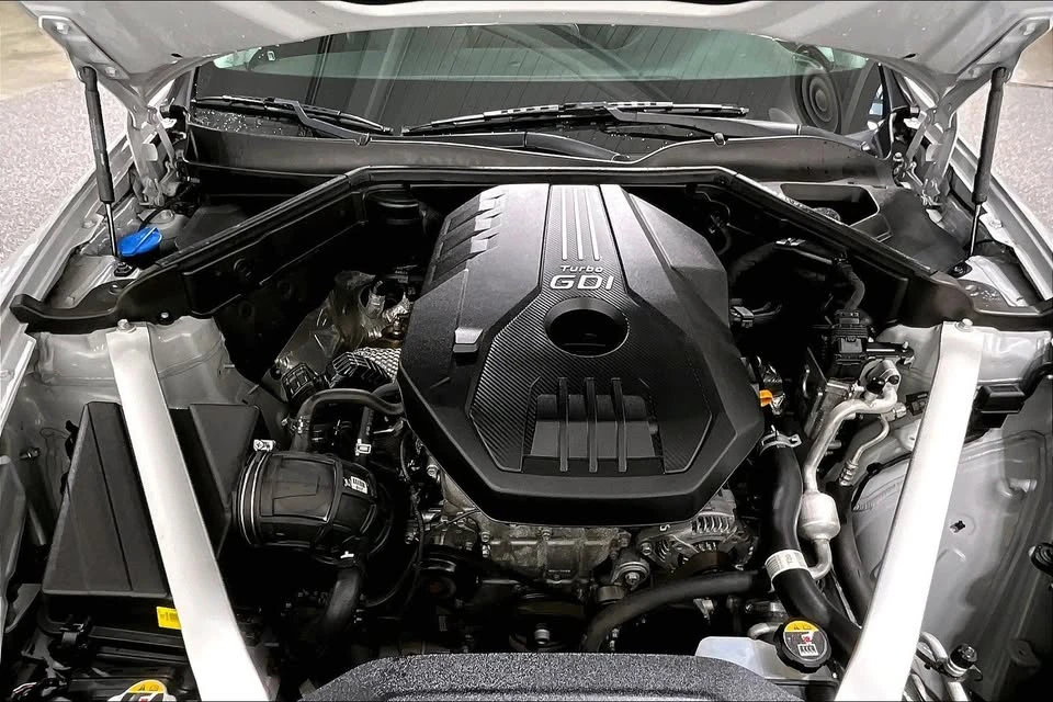2019 Kia Stinger - Image 15 of 20