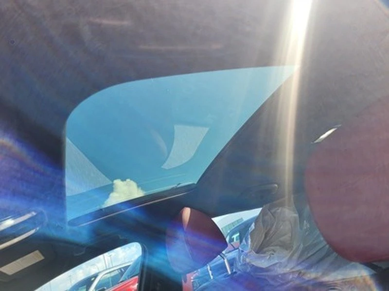 2019 Kia Stinger - Image 9 of 15