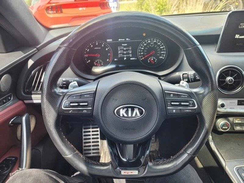 2019 Kia Stinger - Image 13 of 15