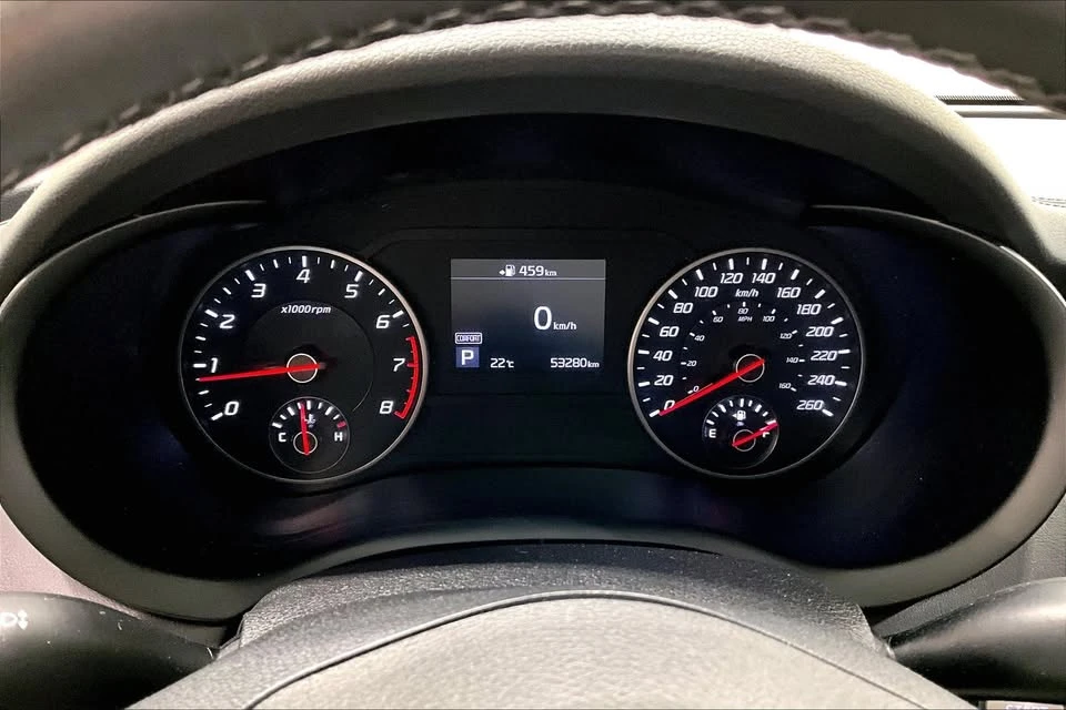 2019 Kia Stinger - Image 18 of 20