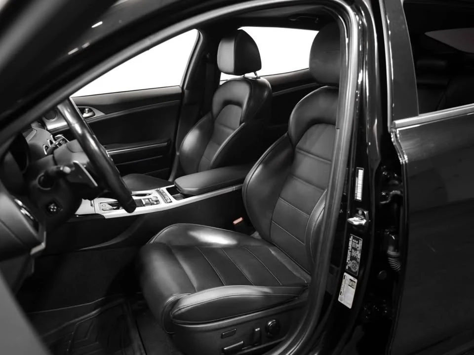 2019 Kia Stinger - Image 6 of 10