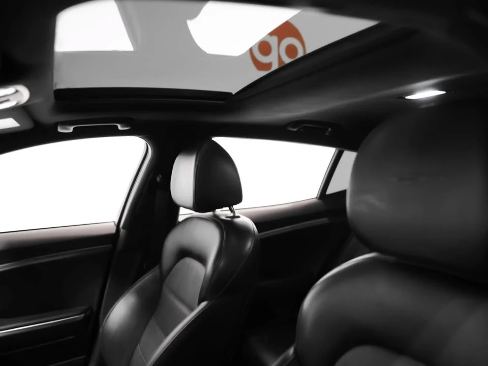 2019 Kia Stinger - Image 9 of 10