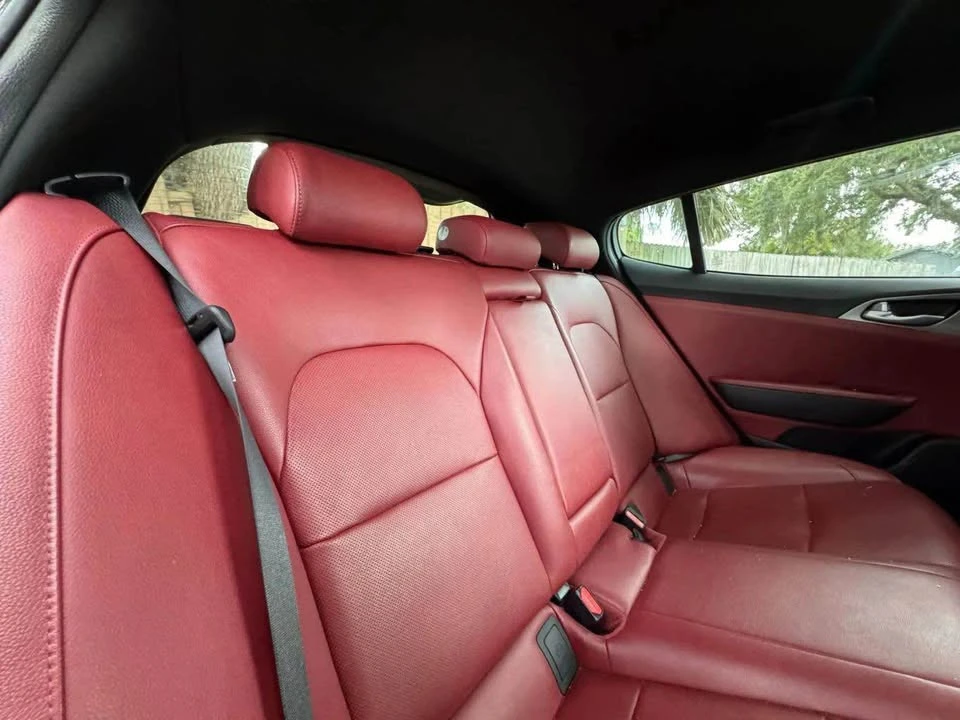 2019 Kia Stinger - Image 9 of 10