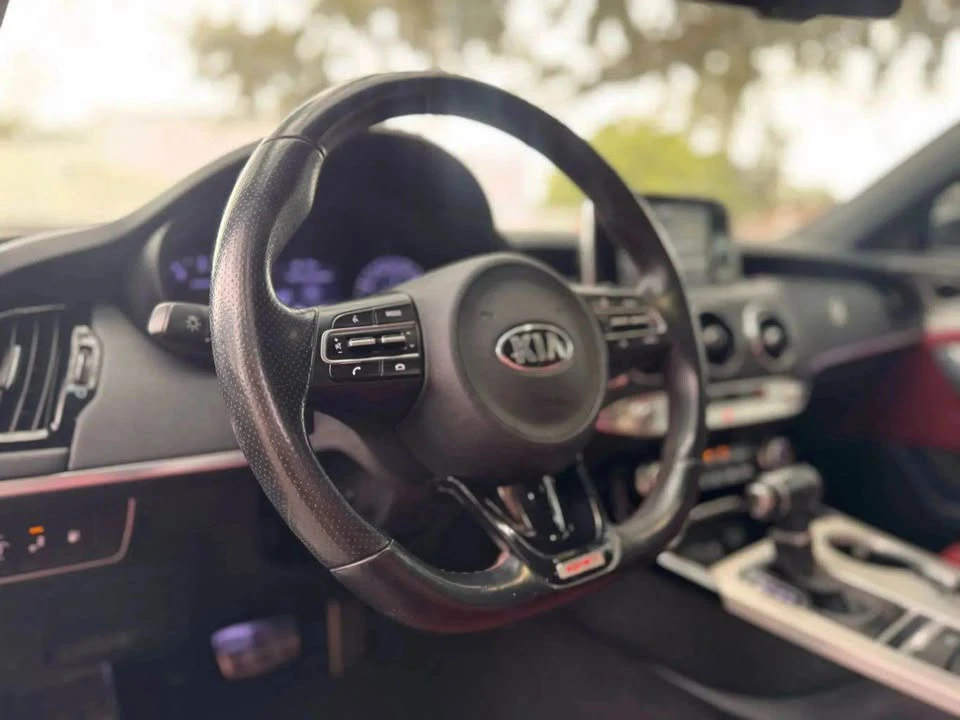 2019 Kia Stinger - Image 5 of 10