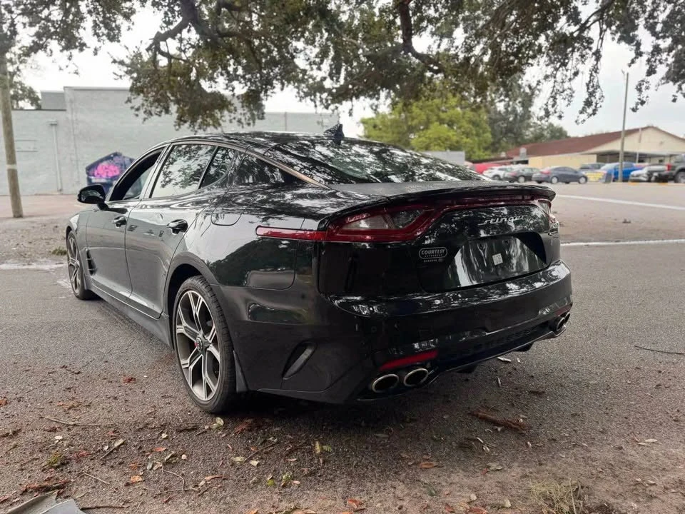 2019 Kia Stinger - Image 3 of 10