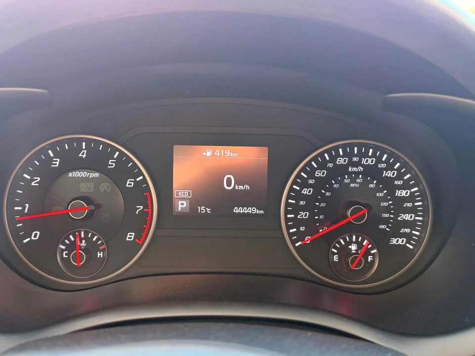2019 Kia Stinger - Image 7 of 11