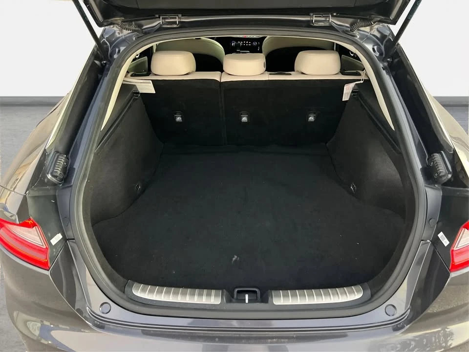 2019 Kia Stinger - Image 15 of 19
