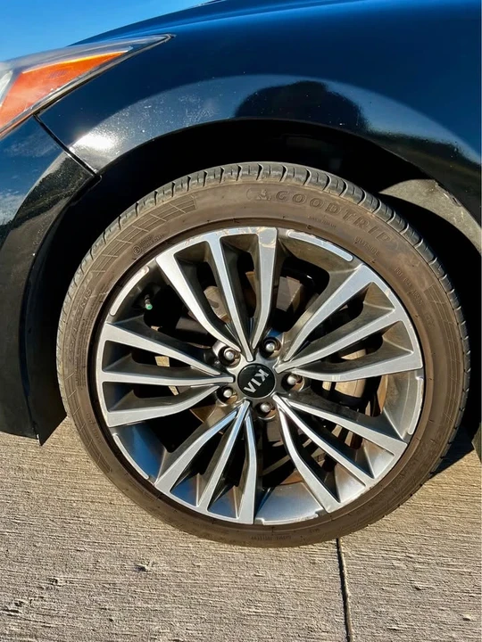 2019 Kia Stinger - Image 12 of 13