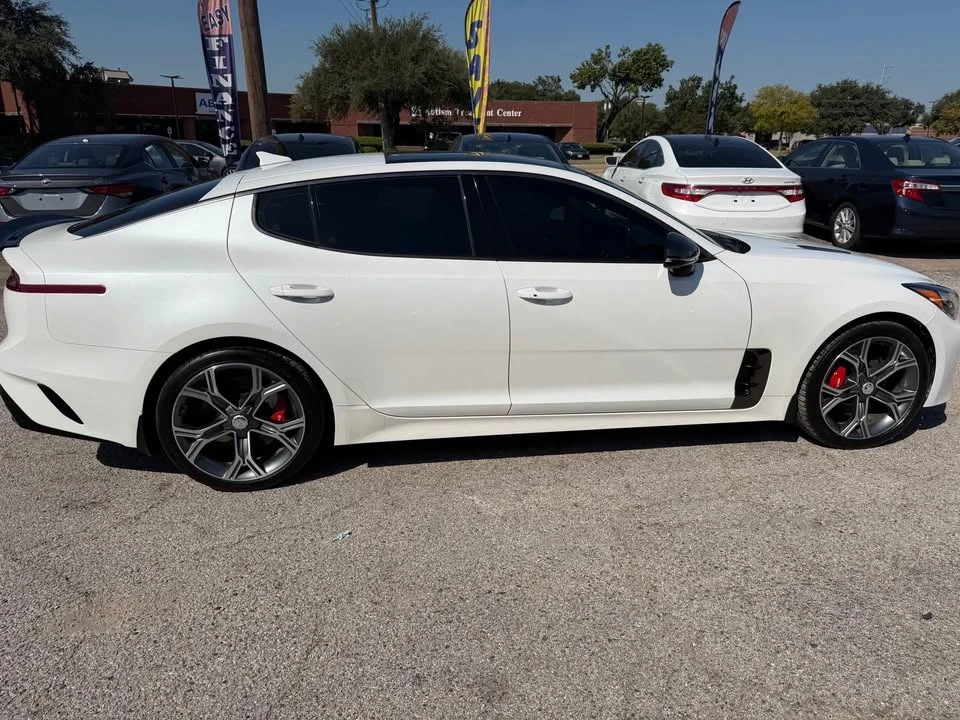 2019 Kia Stinger - Image 5 of 19